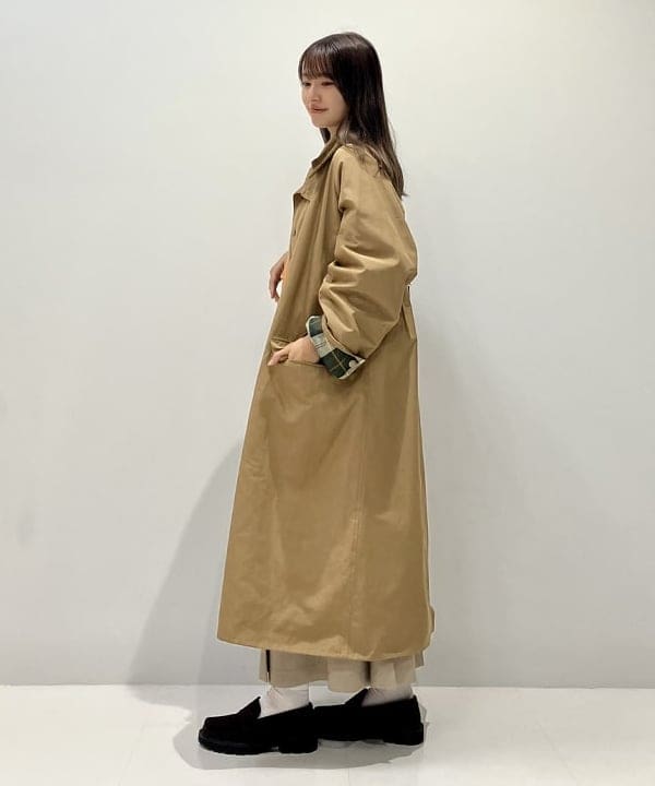 茂野 真楓さんの「BEAMS WOMEN｜【別注】BARBOUR / BURGHLEY ロングコート」を使ったコーディネート