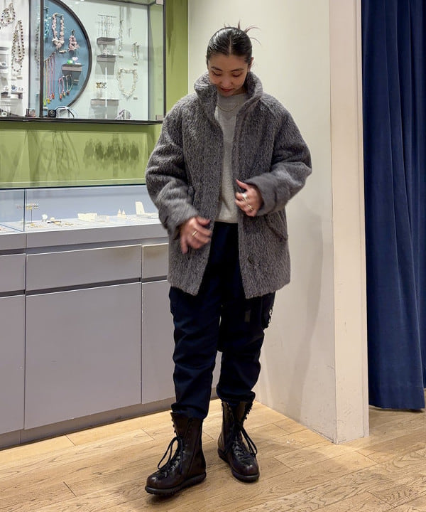 ちりこさんの「BEAMS WOMEN｜シャギースタンド カラー ハーフ コート」を使ったコーディネート