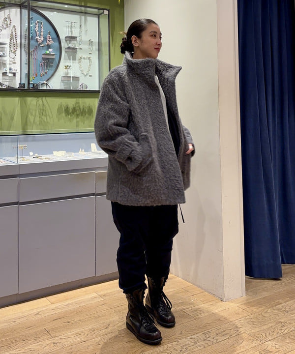 ちりこさんの「BEAMS WOMEN｜シャギースタンド カラー ハーフ コート」を使ったコーディネート