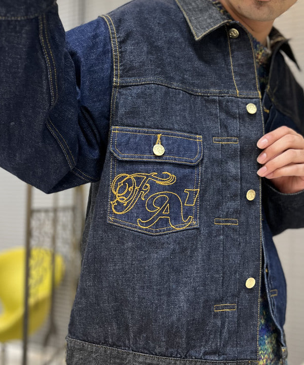 BAKU(東江 漠)さんの「BEAMS WOMEN｜1.5ゲージ マルチ バルキー ニット」を使ったコーディネート