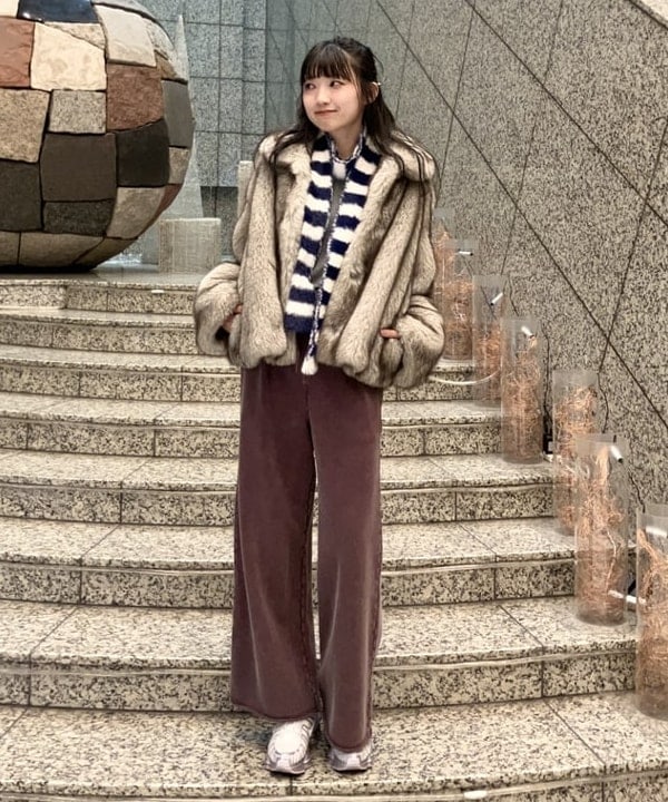 加歩さんの「BEAMS WOMEN｜スリム 柄 マフラー」を使ったコーディネート