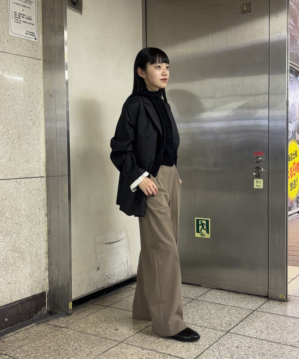 野村 美紅さんの「BEAMS WOMEN｜カフ デタッチャブル ダブルジャケット」を使ったコーディネート