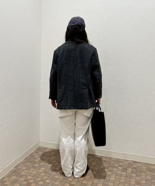 サイトウ　トモミさんの「BEAMS WOMEN｜ツイード スリーボタン ビッグジャケット」を使ったコーディネート