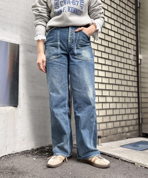 おのすさんの「BEAMS WOMEN｜ユーロ ヴィンテージ フリル シャツ」を使ったコーディネート