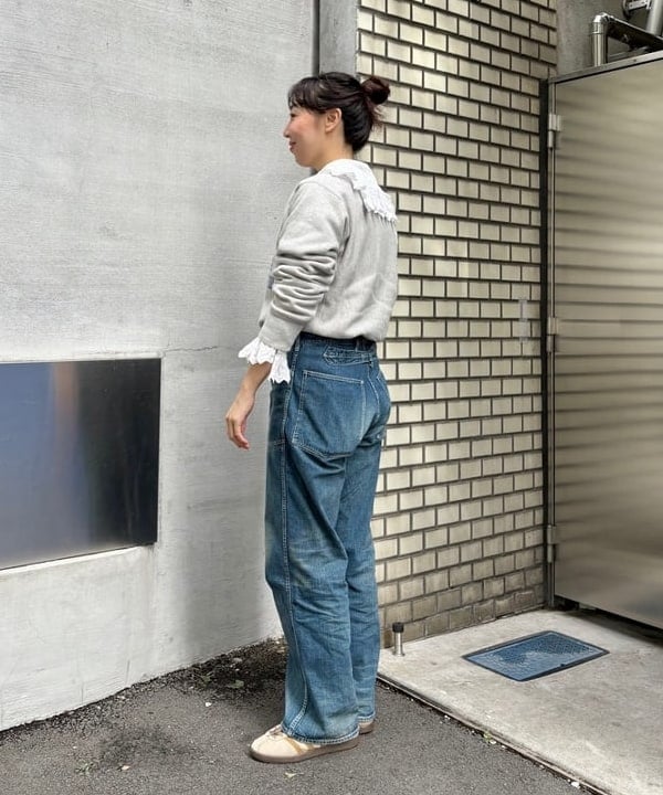 おのすさんの「BEAMS WOMEN｜ユーロ ヴィンテージ フリル シャツ」を使ったコーディネート