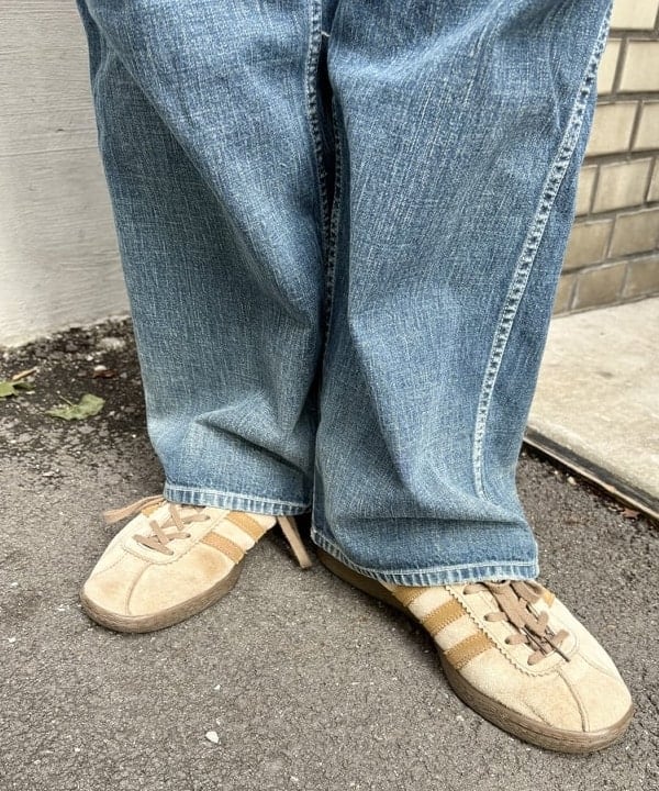 おのすさんの「BEAMS WOMEN｜ユーロ ヴィンテージ フリル シャツ」を使ったコーディネート