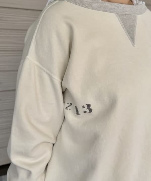 つぼさんの「BEAMS WOMEN｜【別注】 WAREHOUSE & CO. / ステンシル13 前V スウェット」を使ったコーディネート