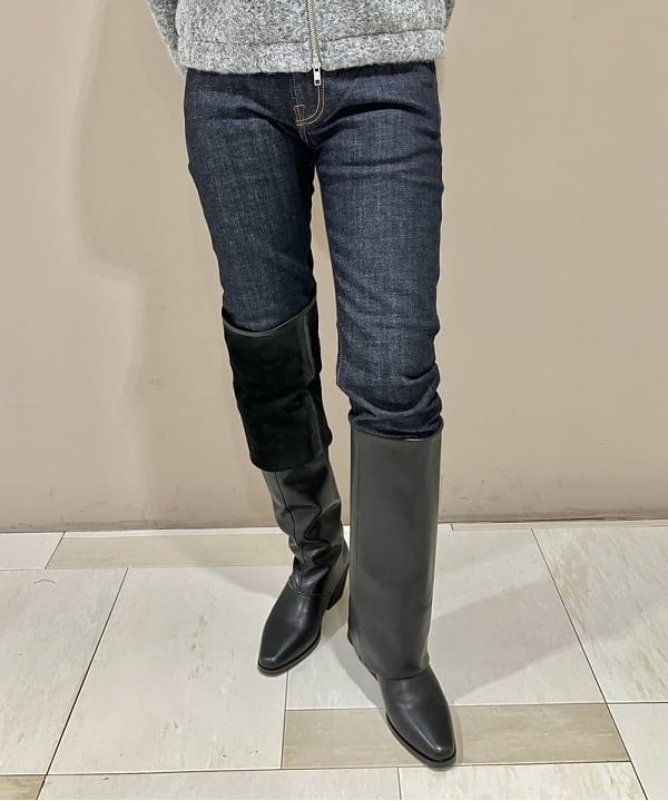 みやさかさんの「BEAMS WOMEN｜ベーシック ストレッチ デニムパンツ」を使ったコーディネート