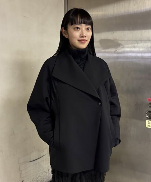野村 美紅さんの「BEAMS WOMEN｜フェザー ジャガード ドレス スカート .M」を使ったコーディネート