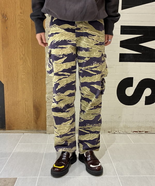 キラリさんの「BEAMS WOMEN｜【別注】WAREHOUSE & CO. / セコハン 後付け フーディー」を使ったコーディネート