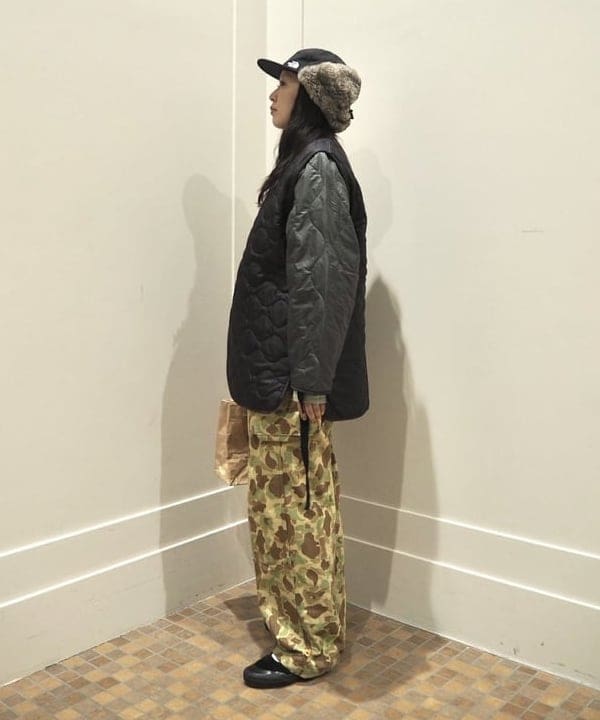 ばるたんさんの「BEAMS WOMEN｜クレイジー デタッチ スリーブ ライナー」を使ったコーディネート