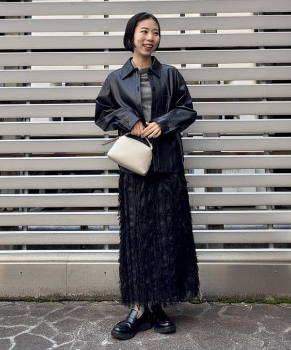 イナダさんの「BEAMS WOMEN｜GIANNI CHIARINI / ALIFA レザーショルダーバッグ S」を使ったコーディネート