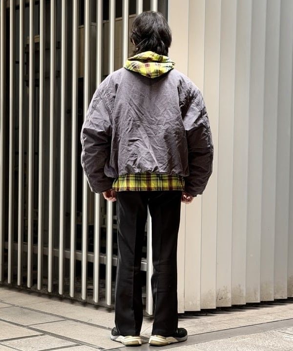 うえきんぐさんの「ワイドショートフィット フェード ダック ダウンジャケット」を使ったコーディネート