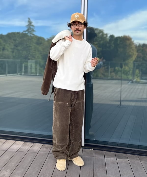BAKU(東江 漠)さんの「BEAMS WOMEN｜ダブル二ー コーデュロイ ワークパンツ」を使ったコーディネート