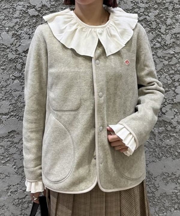 シロヤマさんの「BEAMS WOMEN｜チェック キルト ミディスカート」を使ったコーディネート