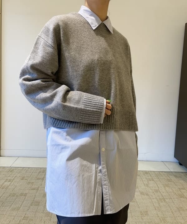 SAKAIさんの「BEAMS WOMEN｜7ゲージ ウール クルーネック プルオーバー」を使ったコーディネート