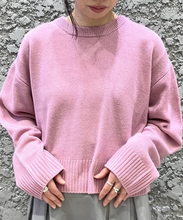 OSUMIさんの「BEAMS WOMEN｜7ゲージ ウール クルーネック プルオーバー」を使ったコーディネート