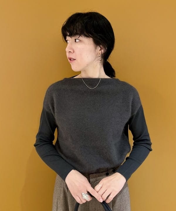 kigoさんの「フラッフィー ボートネック ニット」を使ったコーディネート