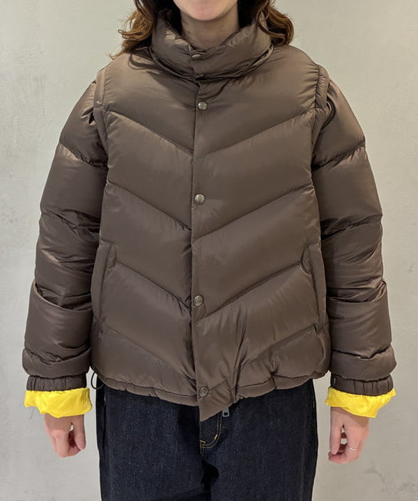 キラリさんの「BEAMS WOMEN｜【別注】SIERRA DESIGNS / 2WAY ショート ダウン 25FW」を使ったコーディネート