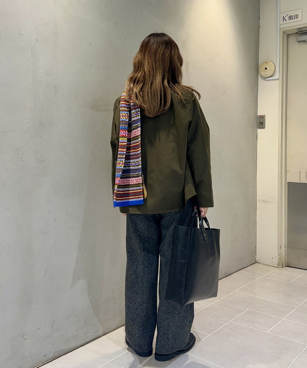 ナツハさんの「BEAMS WOMEN｜【別注】ROBERT MACKIE / フェアアイル マフラー」を使ったコーディネート