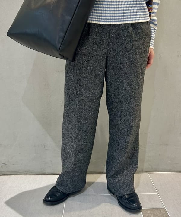 ナツハさんの「BEAMS WOMEN｜【別注】ROBERT MACKIE / フェアアイル マフラー」を使ったコーディネート