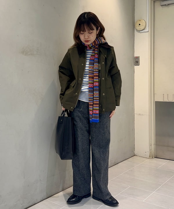 ナツハさんの「BEAMS WOMEN｜【別注】ROBERT MACKIE / フェアアイル マフラー」を使ったコーディネート