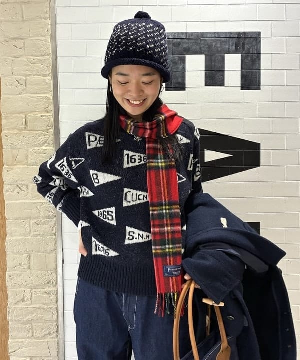 津藤 理佐子さんの「BEAMS WOMEN｜ペナント ニット プルオーバー」を使ったコーディネート