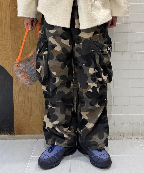 マツミヤさんの「BEAMS WOMEN｜シャギー トグルボタン ハーフ コート」を使ったコーディネート