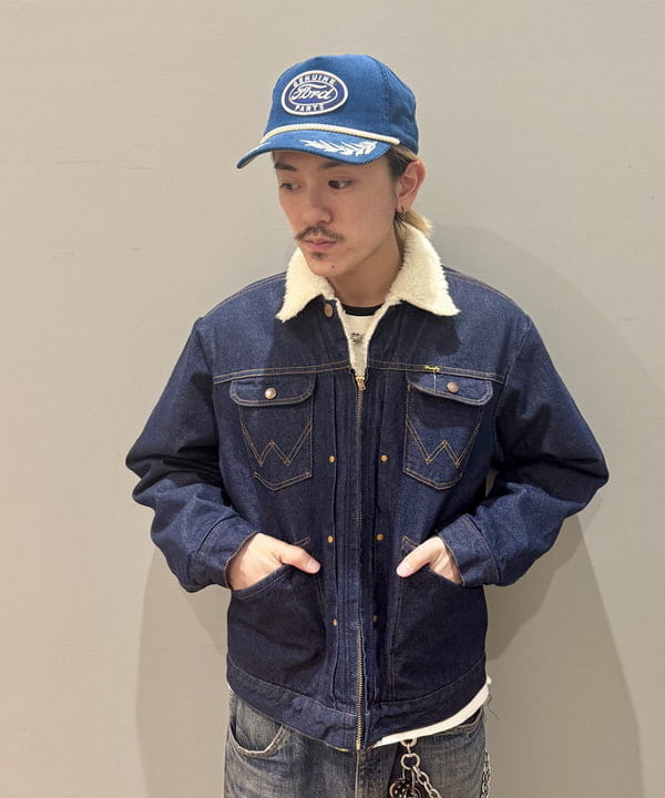 Ryohei Takataさんの「BEAMS WOMEN｜AMERICAN NEEDLE / Corduroy Rope - FORD」を使ったコーディネート