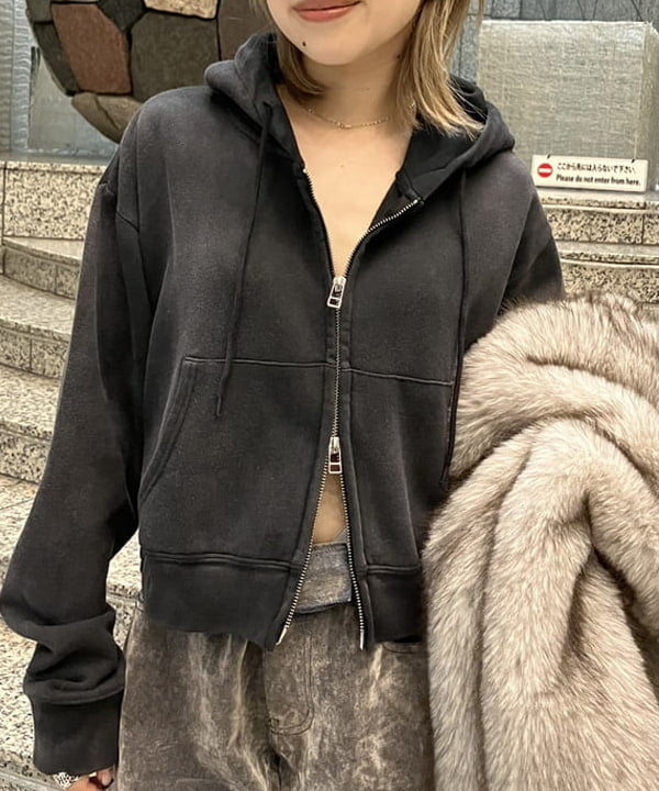 まゆちゃんさんの「BEAMS WOMEN｜フェイクファー ショート ブルゾン」を使ったコーディネート