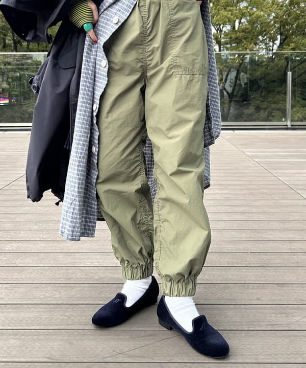 清水 彩乃さんの「BEAMS WOMEN｜ソロテックス M-65 パーカ」を使ったコーディネート