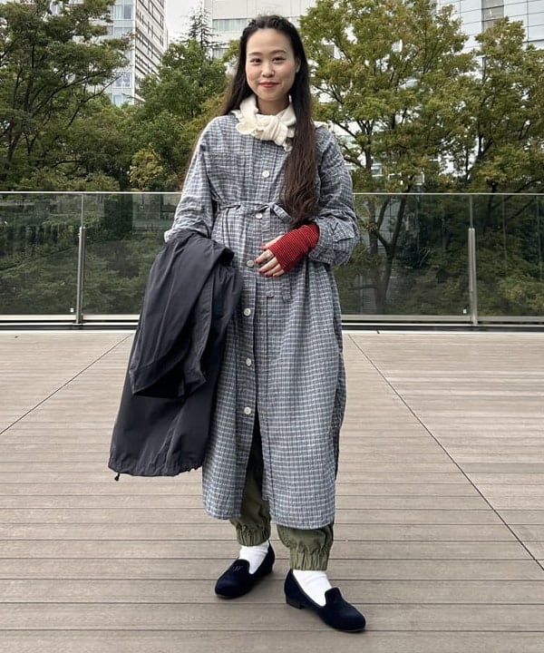 清水 彩乃さんの「BEAMS WOMEN｜ソロテックス M-65 パーカ」を使ったコーディネート