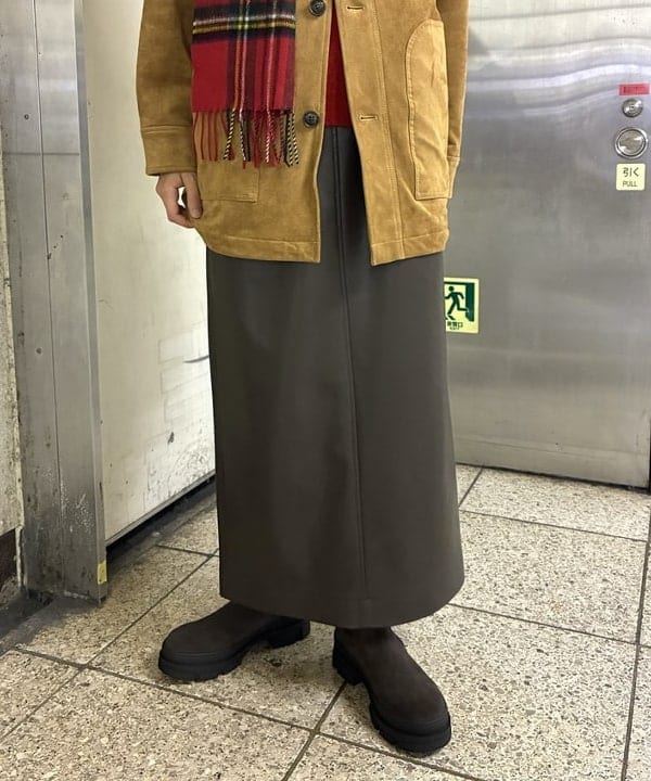 津藤 理佐子さんの「BEAMS WOMEN｜【別注】Nor’Easterly / シェットランド シャギー クルーネック 25FW」を使ったコーディネート