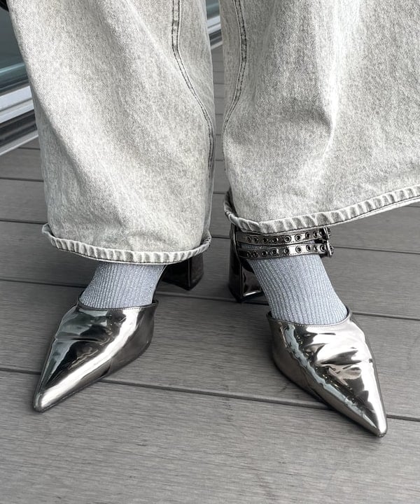 松本 佳菜子さんの「BEAMS WOMEN｜スウェット ジップ フーディー」を使ったコーディネート