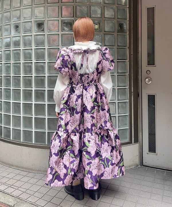 ナカノ アイさんの「BEAMS WOMEN｜フリルカラー リボン ブラウス」を使ったコーディネート