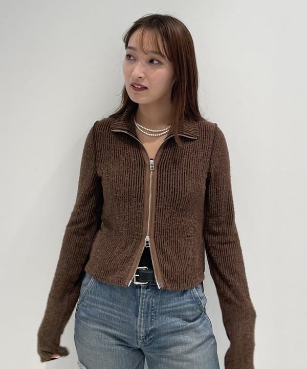 松本 佳菜子さんの「BEAMS WOMEN｜THE NORTH FACE / エンライドコンバーチブルダウンジャケット」を使ったコーディネート