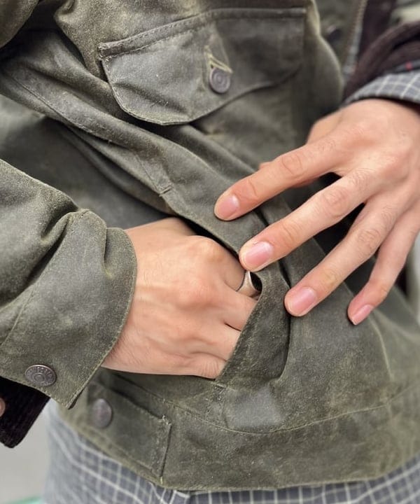 BAKU(東江 漠)さんの「BEAMS WOMEN｜ヘビーオックスフォード ボタンダウンシャツ」を使ったコーディネート