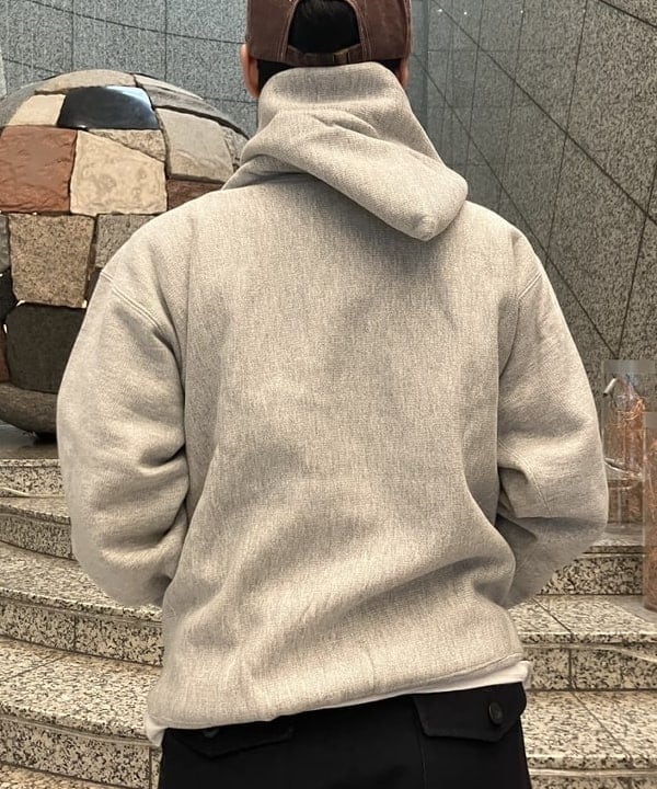 赤羽 花さんの「BEAMS WOMEN｜Champion / リバースウィーブ(R) フーデッド スウェット シャツ」を使ったコーディネート