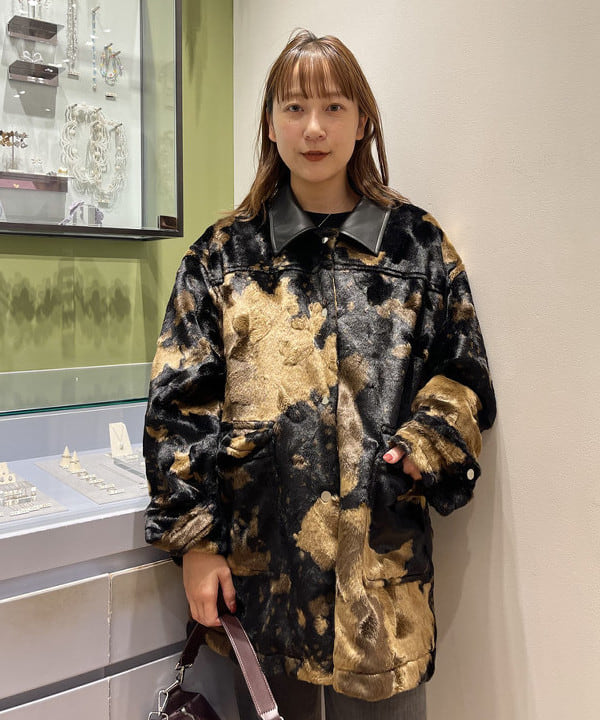 大木さんの「BEAMS WOMEN｜RBS / フェイクファー ステンカラー コート」を使ったコーディネート