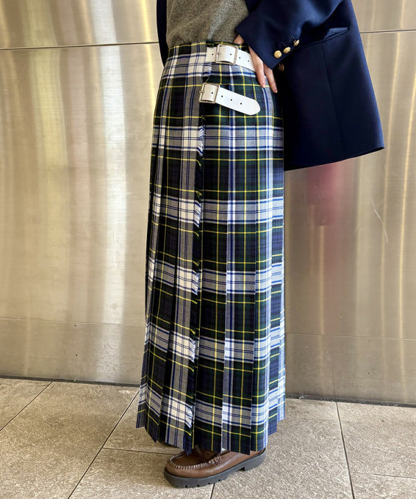 みりさんの「スクエア 型押レザー 腕時計Ⅱ」を使ったコーディネート