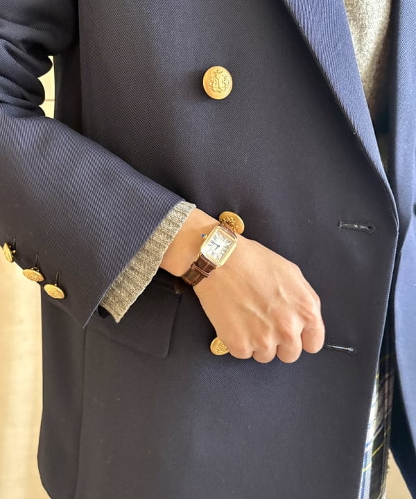 みりさんの「スクエア 型押レザー 腕時計Ⅱ」を使ったコーディネート