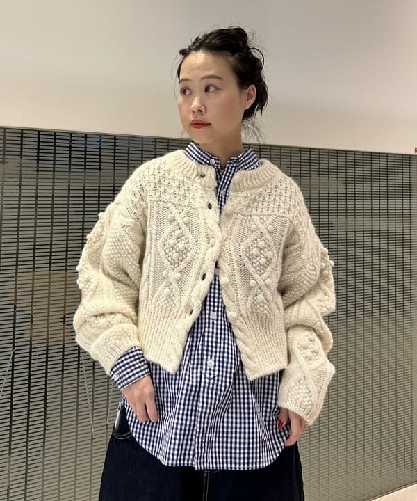 清水 彩乃さんの「BEAMS WOMEN｜100/2 ギンガムチェック ボタンダウン シャツ」を使ったコーディネート