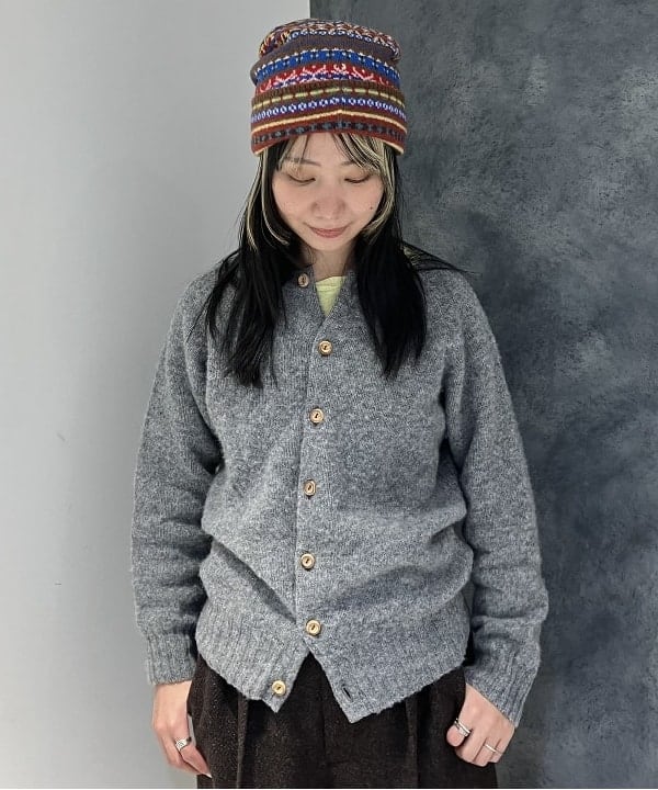 にしだてさんの「BEAMS WOMEN｜【別注】ROBERT MACKIE / フェアアイル ニットキャップ」を使ったコーディネート