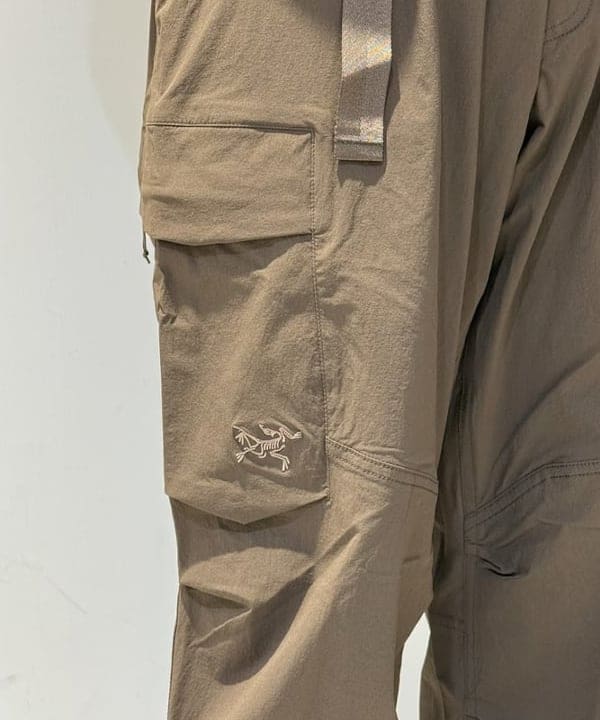 yokoyama shionさんの「BEAMS WOMEN｜フラワー サーマル パーカー」を使ったコーディネート