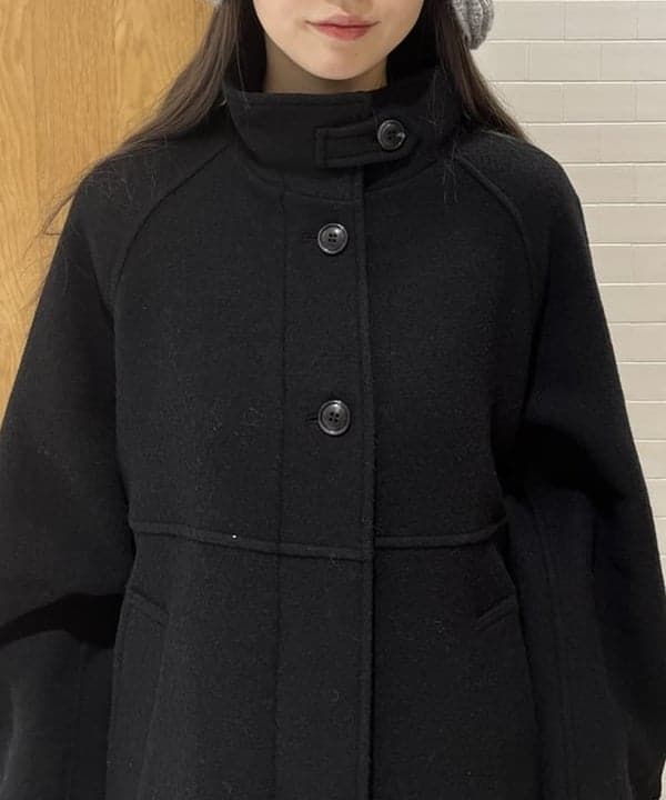 江口 息吹さんの「BEAMS WOMEN｜【別注】Casselini / フラワー ニット帽」を使ったコーディネート