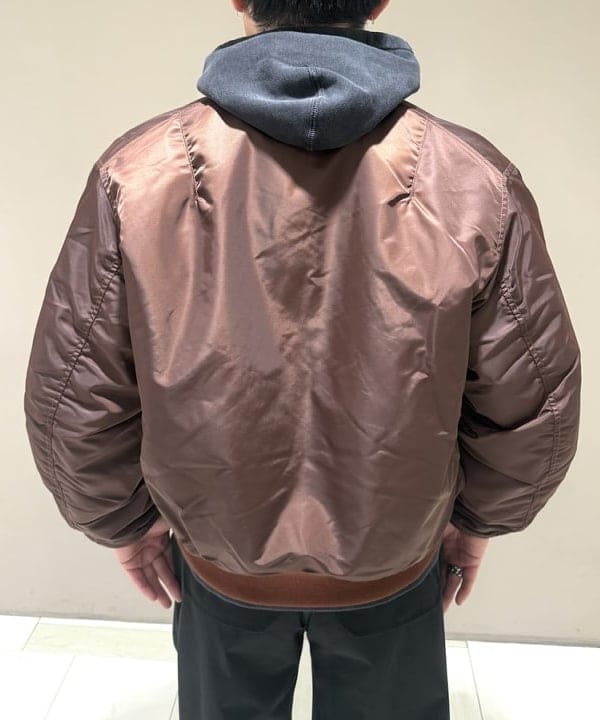 しゅうとさんの「BEAMS WOMEN｜REMI RELIEF / 別注 Sweat Pullover Hoodie」を使ったコーディネート