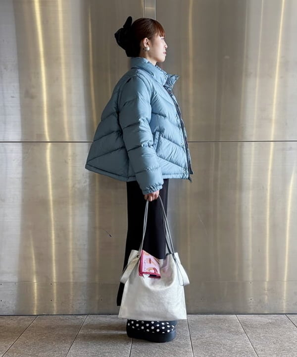 りかちょび/岸本梨佳さんの「BEAMS WOMEN｜【別注】Nor&rsquo;Easterly / シェットランド シャギー クルーネック 25FW」を使ったコーディネート