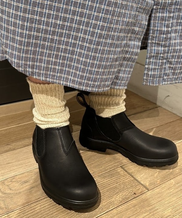 ando naoさんの「BEAMS WOMEN｜Blundstone / LOW CUT」を使ったコーディネート