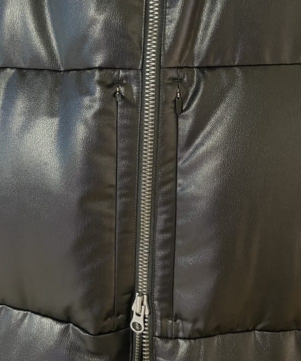 菊田 悠さんの「BEAMS WOMEN｜レザーライク ダウン ブルゾン」を使ったコーディネート