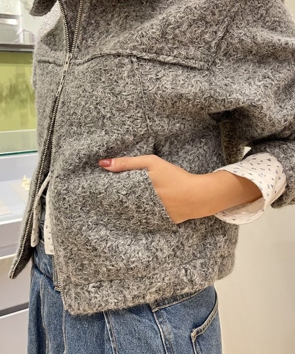 大木さんの「BEAMS WOMEN｜ループ シャギー ジップ ブルゾン」を使ったコーディネート